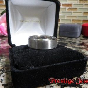 New stylish silver brushed steel wedding band ring